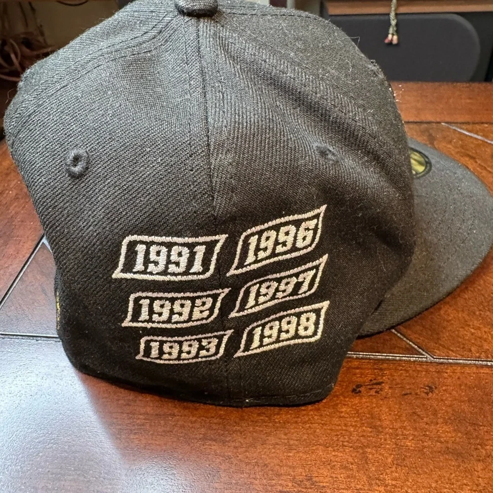 New Era 59FIFTY Chicago Bulls‎ World Champions  1996 1997 1998 Fitted Hat Size 7